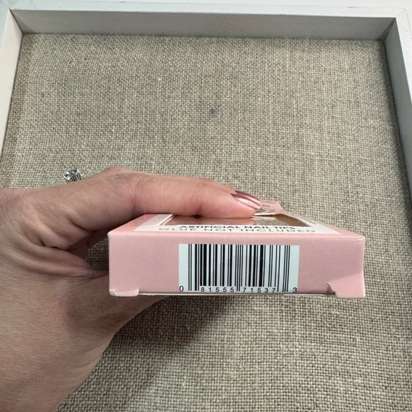 L.A Colors LET'S SHINE. 24 Nails Tip 10 Nail Sizes. - Picture 5 of 5